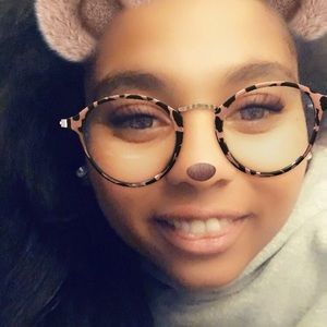 Meet your Posher, Jeneane